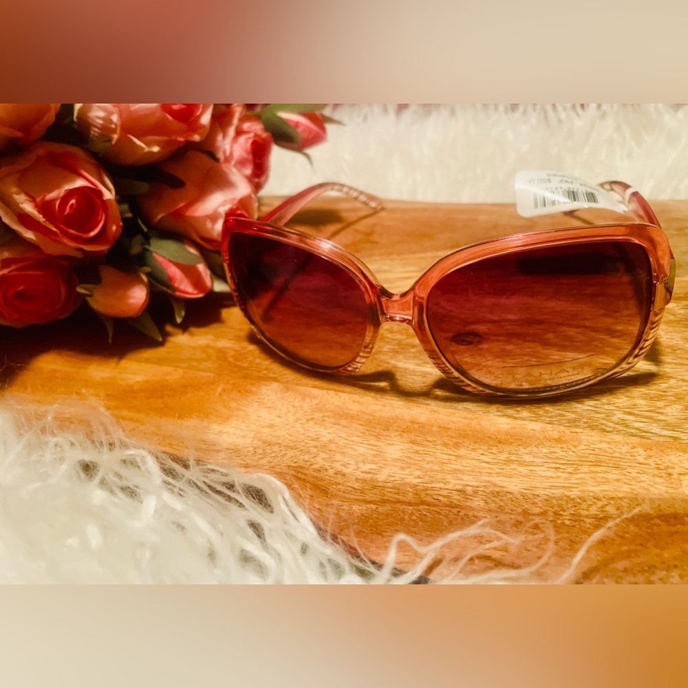 NWT Rare Find Pink and Tan Tahari 100% UV Protection Sunglasses